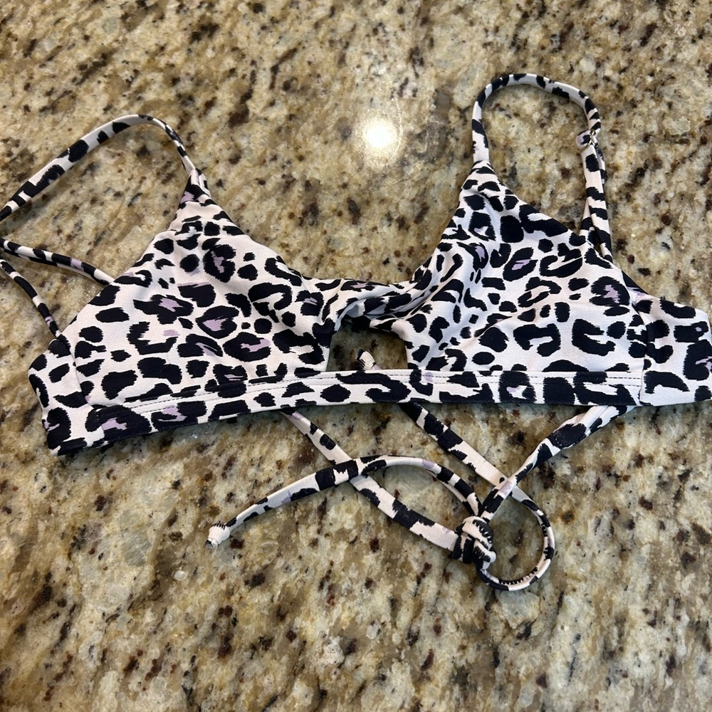 Midori swim top Sz small euc